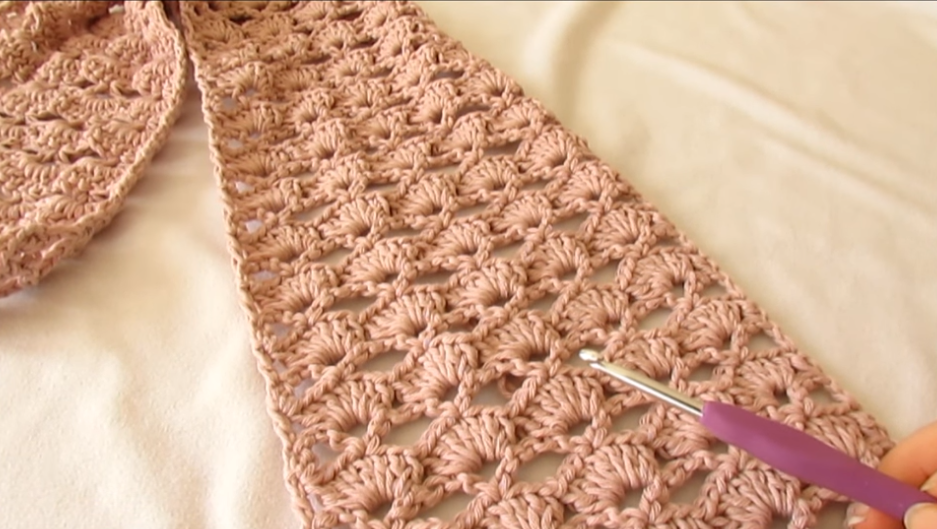 Crochet Easy Lace Scarf – DIY Video Pattern For Beginners